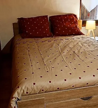 La Rustique Du Bout Du Holiday home